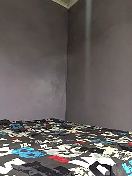 HutchMansell online show from 12/30/24, 05:04