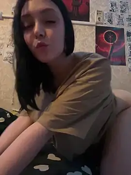 Snapshot of Pepe-pupu chatting on 12/24/24, 04:51 Pepe-pupu online show from 12/24/24, 04:51