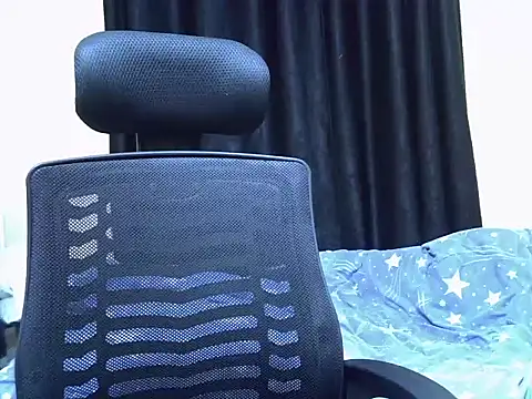 Snapshot of Horny-slut_ chatting on 12/03/25, 02:26 Horny-slut online show from 12/03/25, 02:26