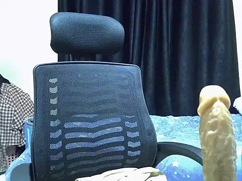 Horny-slut  online show from 07/16/26, 08:37