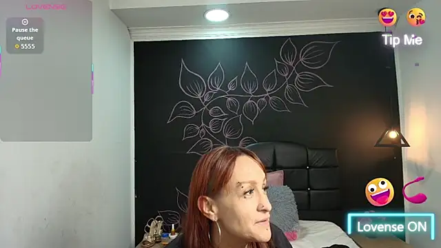 NatashaMason  online show from 10/18/25, 11:55