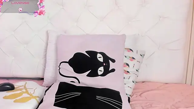 nicole  parker1 online show from 01/10/25, 03:37