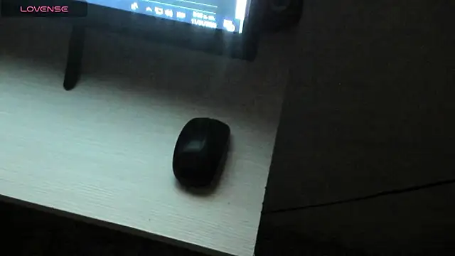 nicole  parker1 online show from 01/11/25, 11:56