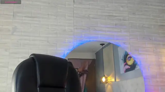 nicole  parker1 online show from 01/16/25, 12:53