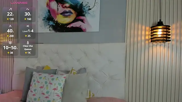 nicole  parker1 online show from 03/22/25, 12:35