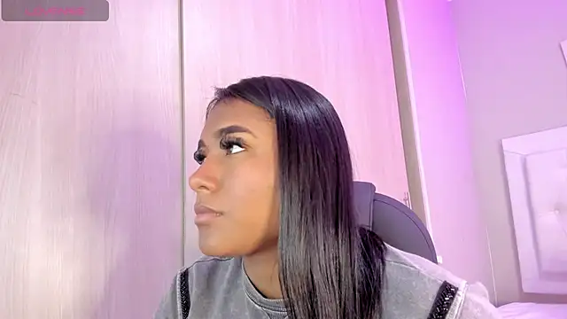 nicole  parker1 online show from 06/02/26, 02:19