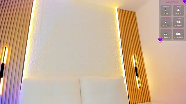 Snapshot of RenataJhonson_ chatting on 03/20/26, 06:07 RenataJhonson online show from 03/20/26, 06:07