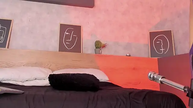 Snapshot of karina_gomez_18 chatting on 04/20/26, 11:02 karina gomez 18 online show from 04/20/26, 11:02