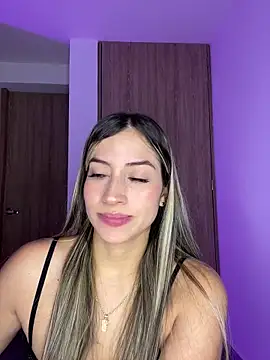 Snapshot of Issabela_G1 chatting on 02/23/25, 12:30 Issabela G1 online show from 02/23/25, 12:30
