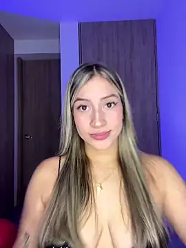 Snapshot of Issabela_G1 chatting on 02/27/25, 04:31 Issabela G1 online show from 02/27/25, 04:31