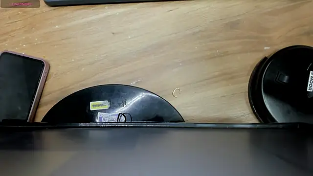 Snapshot of Helen_russo chatting on 04/11/26, 06:01 Helen russo online show from 04/11/26, 06:01