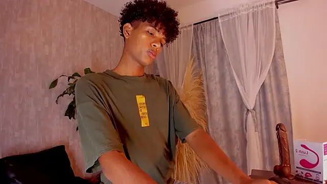 dubois men online show from 12/07/24, 08:05