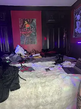 Snapshot of Luluof chatting on 02/17/25, 08:19 Luluof online show from 02/17/25, 08:19