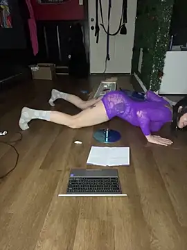 Snapshot of Luluof chatting on 03/16/25, 09:47 Luluof online show from 03/16/25, 09:47