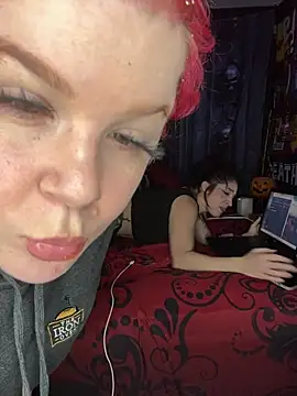 Snapshot of Luluof chatting on 02/12/26, 07:03 Luluof online show from 02/12/26, 07:03