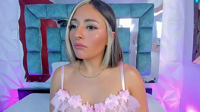 Nanda Vixen online show from 02/01/25, 05:26