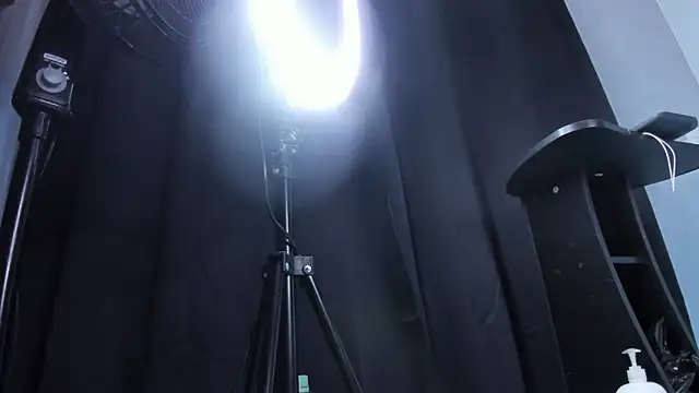 Snapshot of amber__blair chatting on 02/26/25, 09:27 amber  blair online show from 02/26/25, 09:27