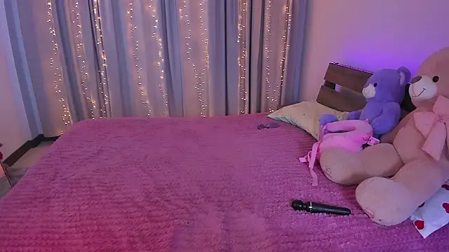 Snapshot of Dollyaa chatting on 03/06/26, 01:40 Dollyaa online show from 03/06/26, 01:40