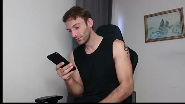 Snapshot of Ian_997 chatting on 10/12/25, 06:12 Ian 997 online show from 10/12/25, 06:12