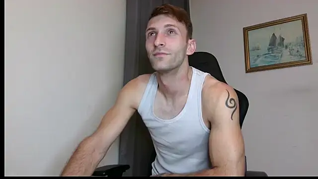 Snapshot of Ian_997 chatting on 10/14/25, 05:58 Ian 997 online show from 10/14/25, 05:58