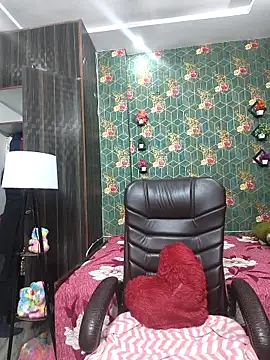 Snapshot of Sexy-ashi chatting on 02/14/26, 04:53 Sexy-ashi online show from 02/14/26, 04:53