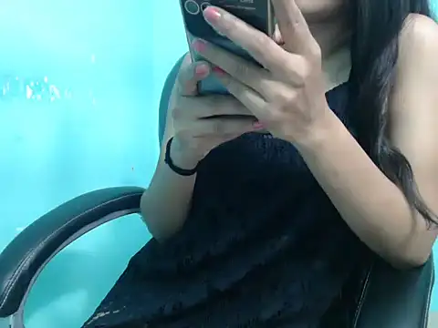 Yashi online show from 03/04/25, 10:24