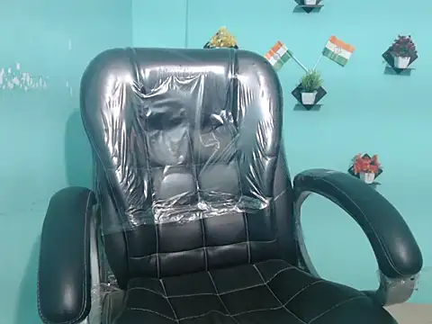 Yashi online show from 03/10/25, 12:48