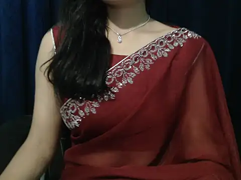 Snapshot of Yashi chatting on 03/08/26, 02:21 Yashi online show from 03/08/26, 02:21