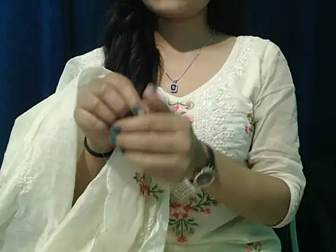 Snapshot of Yashi chatting on 03/21/26, 04:21 Yashi online show from 03/21/26, 04:21