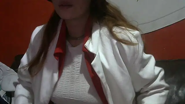 Snapshot of spacegirlll chatting on 12/25/24, 08:28 spacegirlll online show from 12/25/24, 08:28