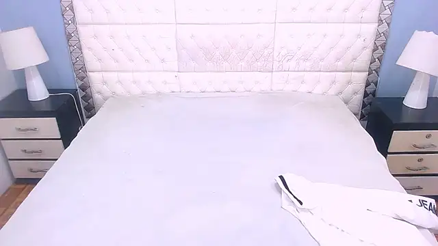 Cheelsea  online show from 12/11/24, 12:02