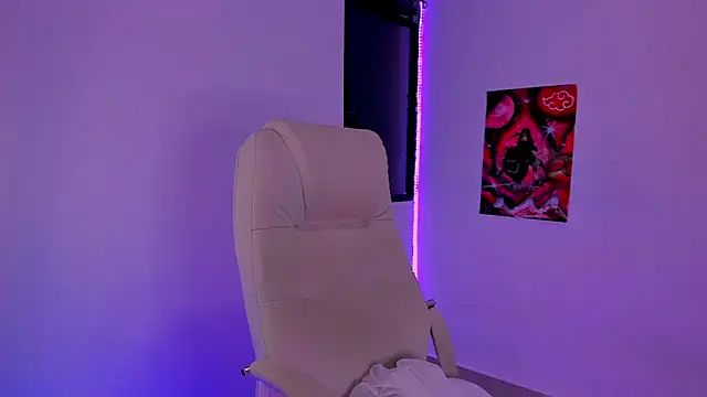 Cheelsea  online show from 03/06/25, 04:30