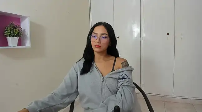 ASIAM BRUNET online show from 03/13/25, 12:56