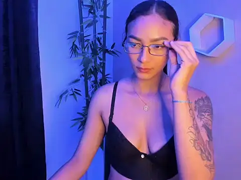 ASIAM BRUNET online show from 05/04/26, 11:56