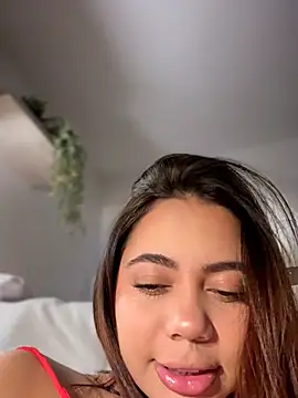 Snapshot of Aryrosee chatting on 02/24/26, 07:28 Aryrosee online show from 02/24/26, 07:28