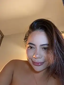 Snapshot of Aryrosee chatting on 04/19/26, 09:17 Aryrosee online show from 04/19/26, 09:17