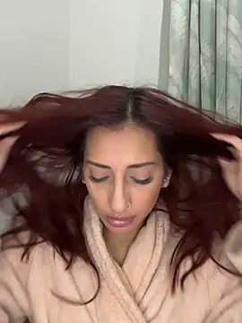 julialupato1606 online show from 02/05/26, 09:19