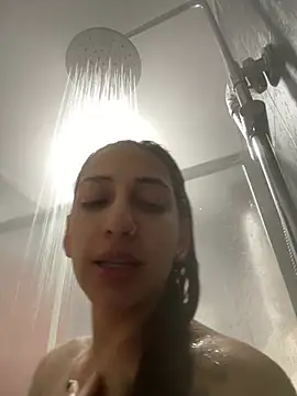 Snapshot of julialupato1606 chatting on 03/04/26, 12:33 julialupato1606 online show from 03/04/26, 12:33