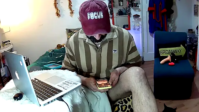 Snapshot of lextalon chatting on 12/23/24, 02:56 lextalon online show from 12/23/24, 02:56