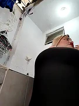 Snapshot of sarati_rado chatting on 09/18/25, 03:58 sarati rado online show from 09/18/25, 03:58