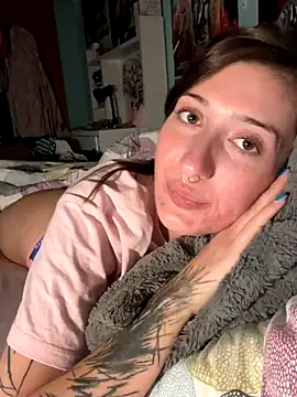 Snapshot of SonjaPrivat69_ chatting on 09/15/25, 08:31 SonjaPrivat69  online show from 09/15/25, 08:31