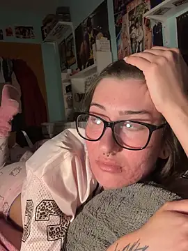 Snapshot of SonjaPrivat69_ chatting on 10/07/25, 04:48 SonjaPrivat69  online show from 10/07/25, 04:48