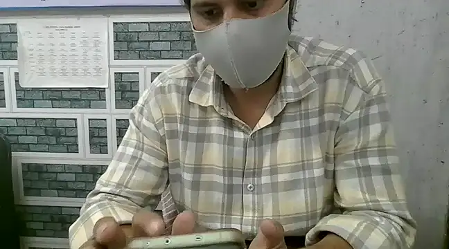 Snapshot of khalifakipussy chatting on 02/04/25, 11:05 khalifakipussy online show from 02/04/25, 11:05