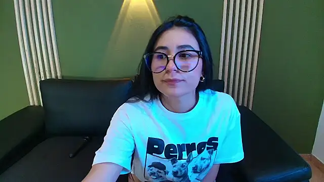 ChloeTurner  online show from 10/19/25, 03:23