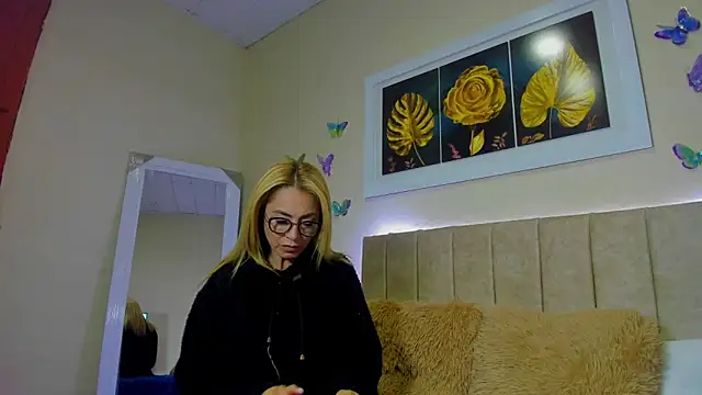 emagarcia online show from 09/26/25, 11:03