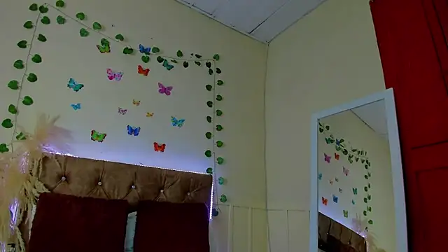 emagarcia online show from 10/13/25, 11:21