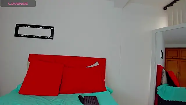 emagarcia online show from 10/27/25, 01:59