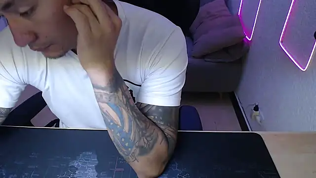 Snapshot of team_dinamite69 chatting on 02/19/26, 12:23 team dinamite69 online show from 02/19/26, 12:23