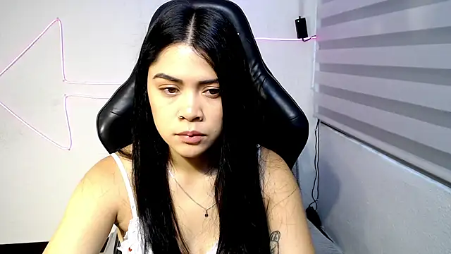 Snapshot of team_dinamite69 chatting on 05/19/26, 12:11 team dinamite69 online show from 05/19/26, 12:11