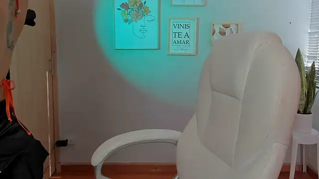 Snapshot of Elena_Ruiz chatting on 01/29/25, 09:07 Elena Ruiz online show from 01/29/25, 09:07